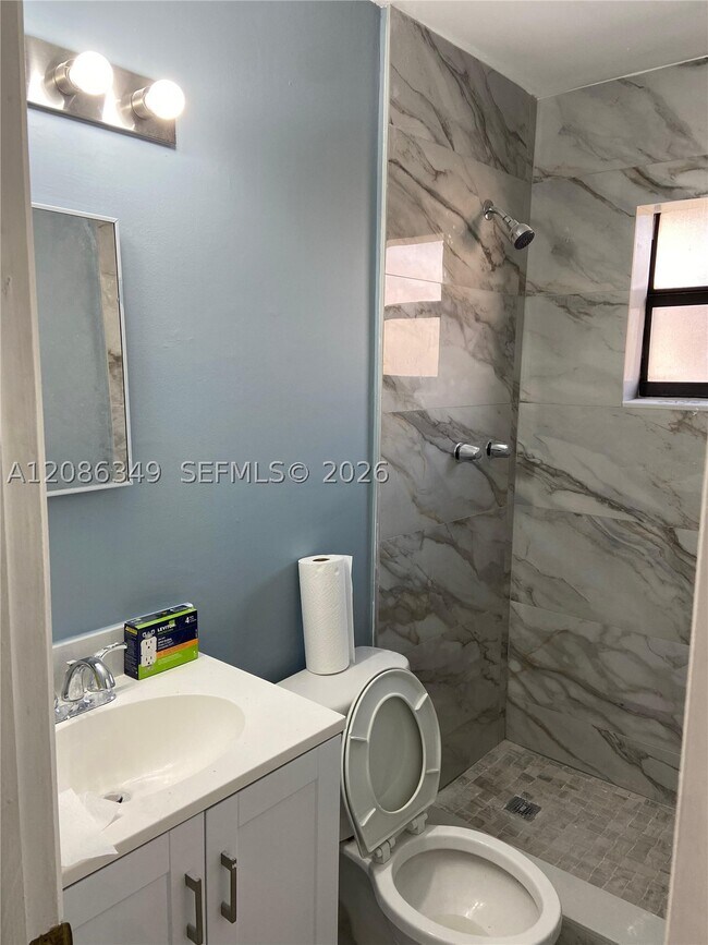 Building Photo - 2740 W 62nd St
