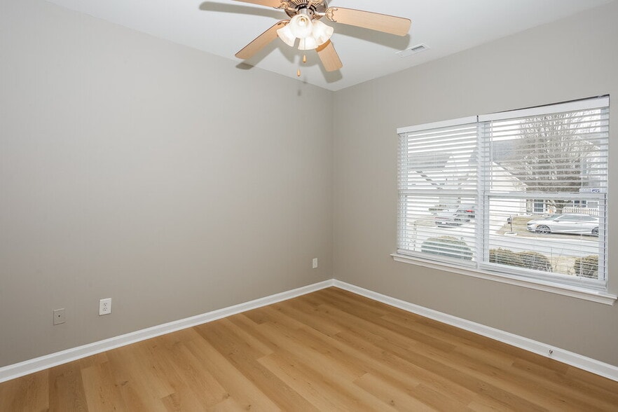 Building Photo - 506 Lindsborg Trail