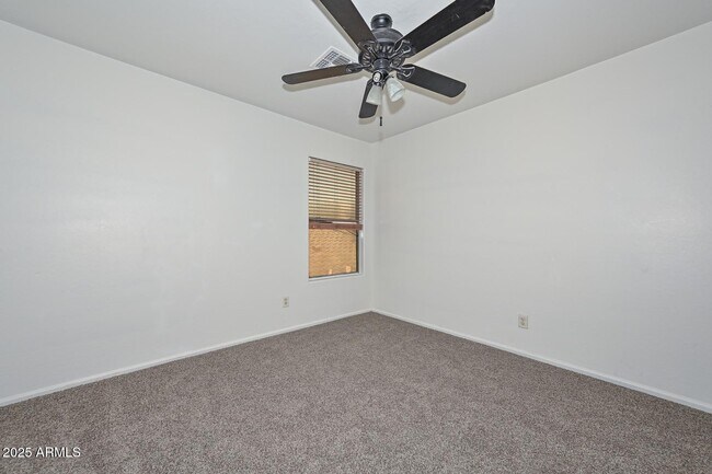 Building Photo - 16112 W Durango St