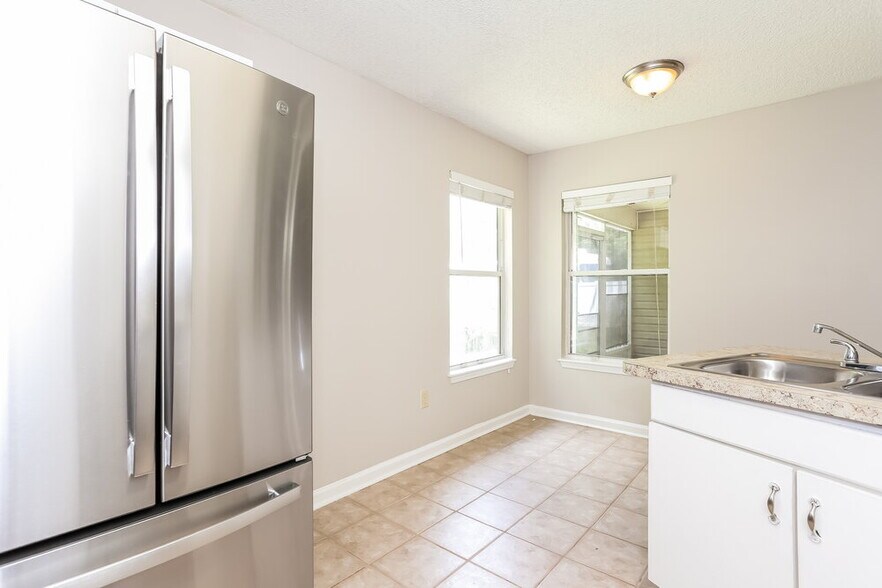 Building Photo - 11141 Coldfield Dr