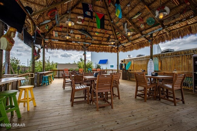 Building Photo - 725 Margaritaville Ave