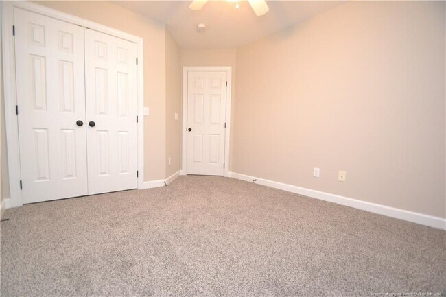Building Photo - 1507 Poets Glade Dr