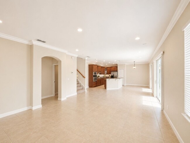 Building Photo - Cypress Lakes 5/4 with 3-Car Garage