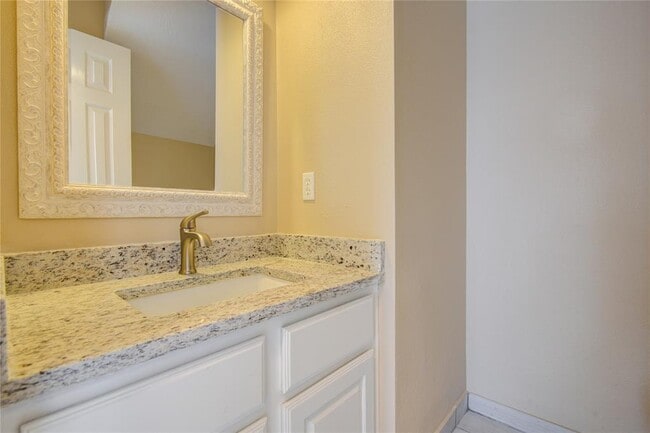 Building Photo - 4006 Forest Birch Ct