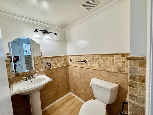 Building Photo - 3 Atlanta