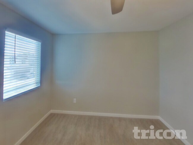 Building Photo - 6726 Palmer Crst St