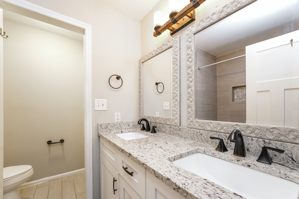 Building Photo - 299 Cindy Dr SE