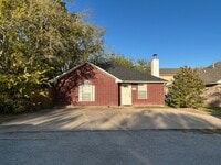 Building Photo - 815 Ave A