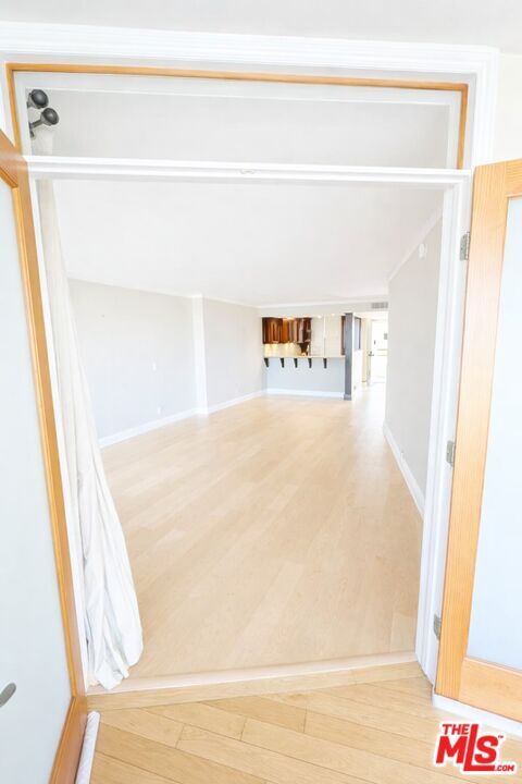 Building Photo - 4337 Marina City Dr