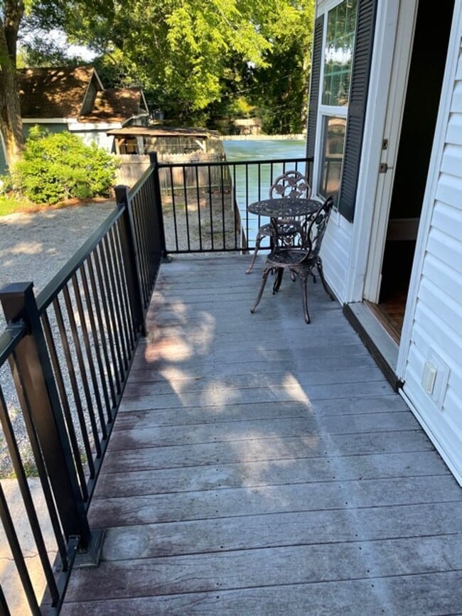 Building Photo - Great Studio Apartment in Highland - All b...