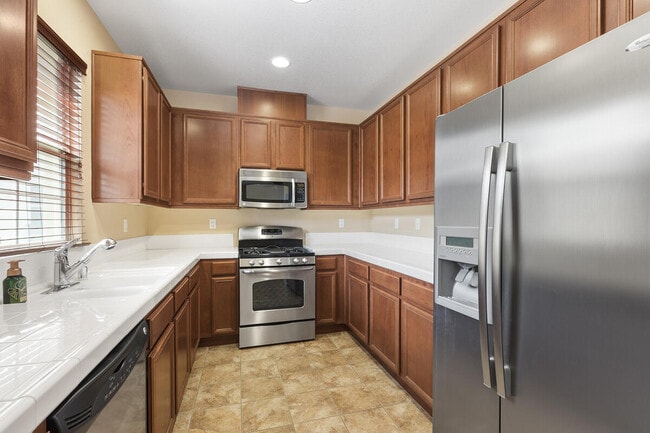 Building Photo - 245 Paseo Gregario