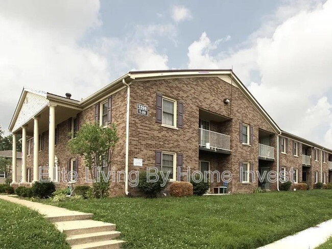 Building Photo - 1590 Martha Ct
