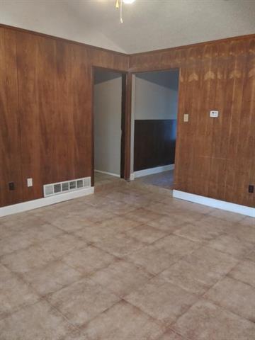 Building Photo - 7605 Castillo Rd
