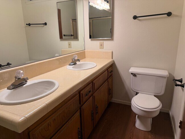 Building Photo - Victorville- Spring Valley Lake, 3 Bedrooms 2 bathrooms, New Paint