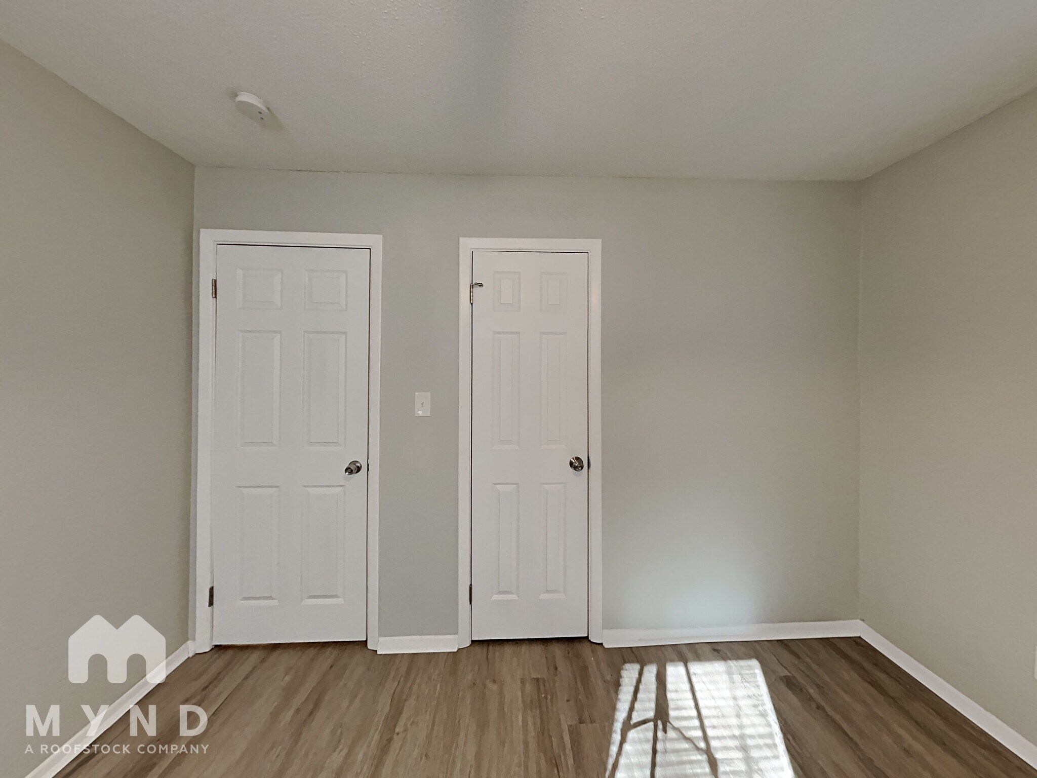 Building Photo - 5575 Oglesby Rd