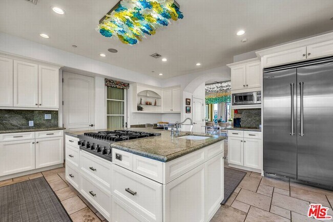 Building Photo - 3110 Benedict Canyon Drive
