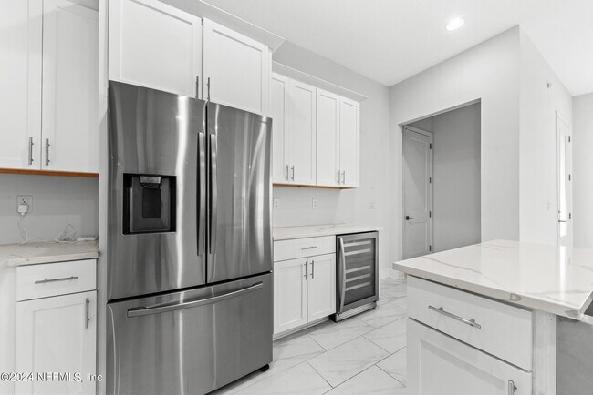 Building Photo - 467 Rum Runner Wy