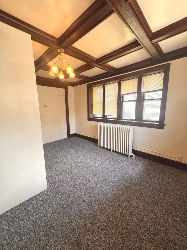 Building Photo - 1620 W Fredonia Ave