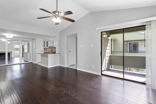 Building Photo - 14777 Wunderlich Dr