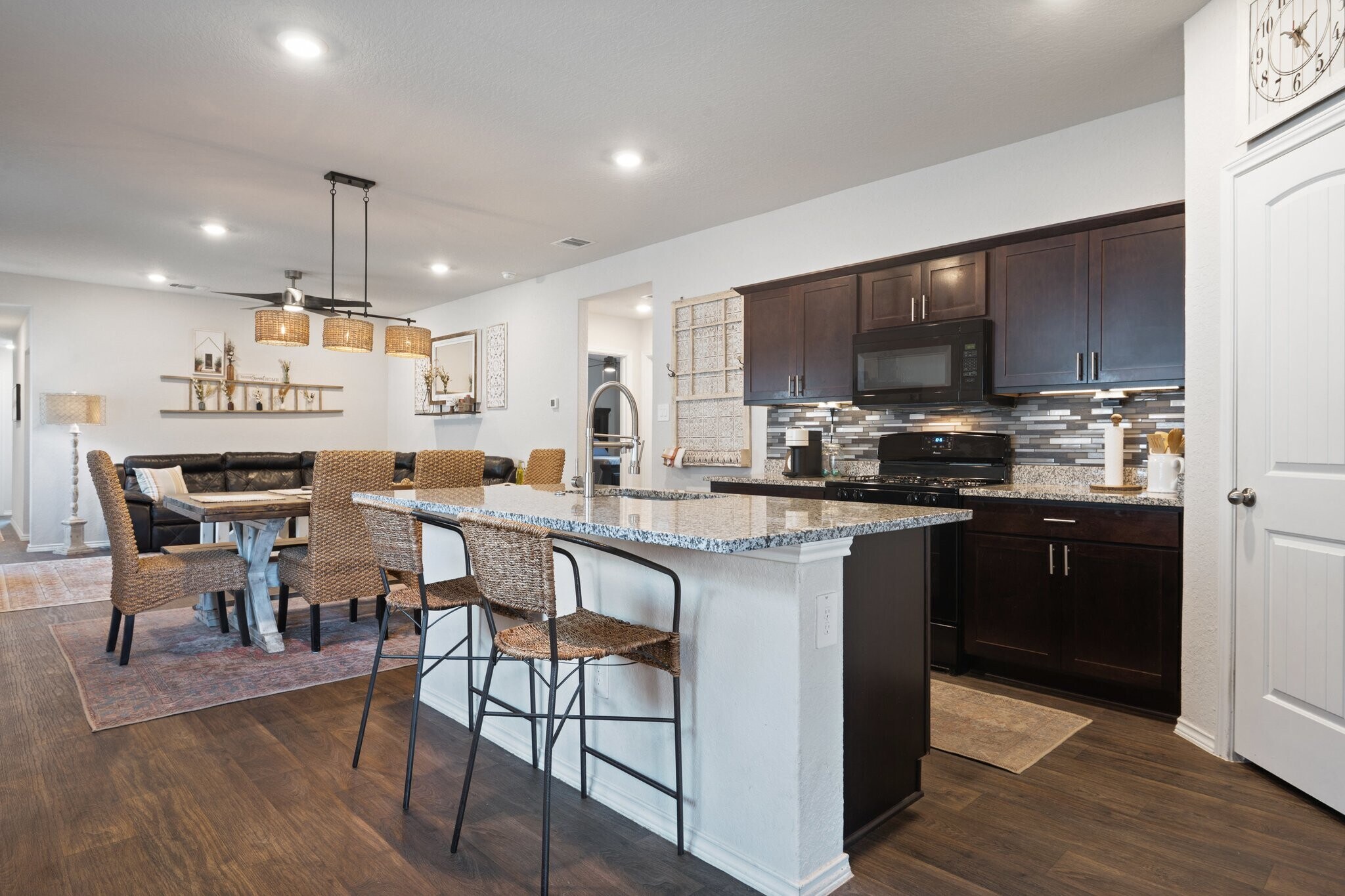 Building Photo - 140 Skipping Stone Ln