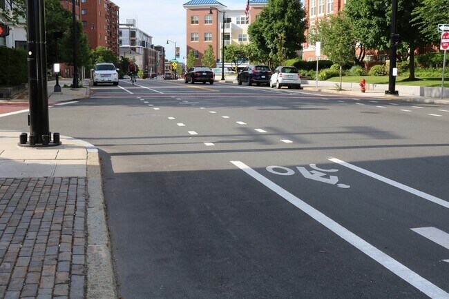 Building Photo - 30 Rantoul St