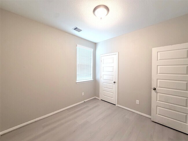 Building Photo - 23011 True Fortune Dr