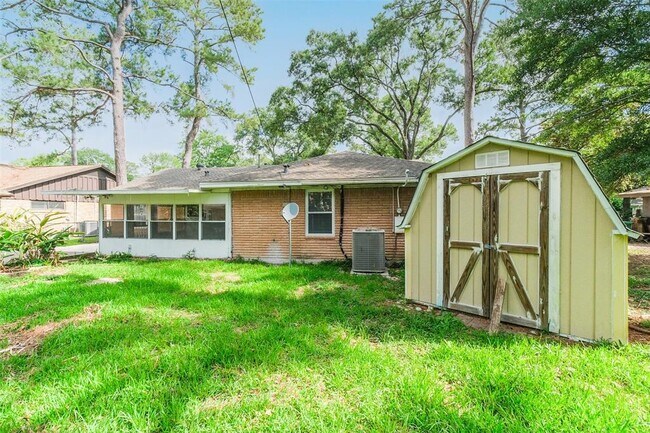 Building Photo - 10221 Mayfield Rd
