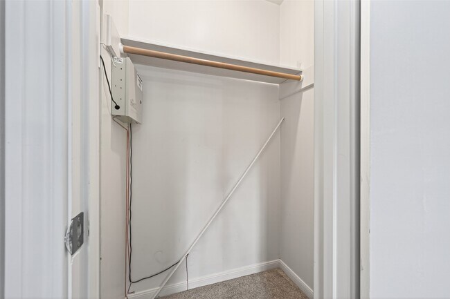 Building Photo - 6700 Richardson Rd