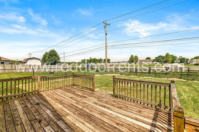 Building Photo - 76 Snowflake Cir
