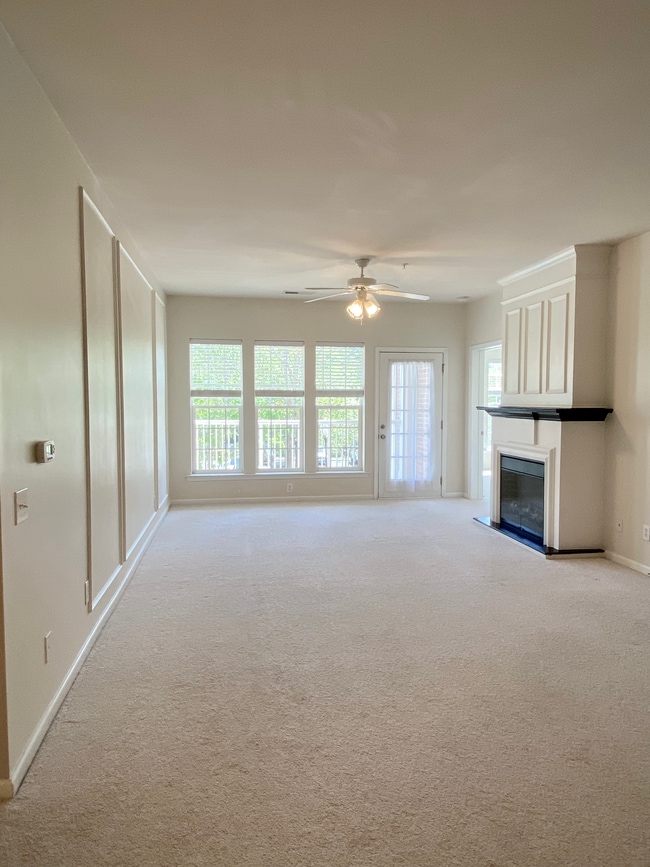 Building Photo - 14935 Santa Lucia