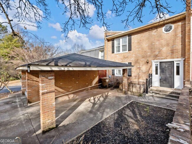 Building Photo - 6500 Gaines Ferry Rd