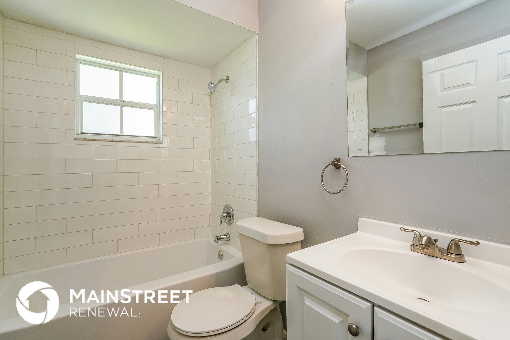 Building Photo - 525 SW 23rd Terrace