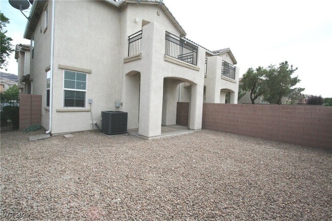 Building Photo - 1330 Crystal Hill Ln
