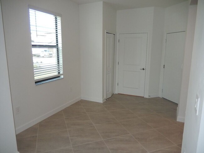 Building Photo - 14205 Pine Lodge Ln