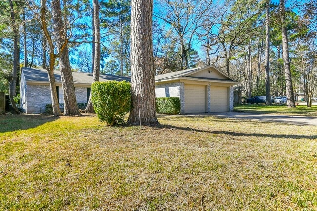 Building Photo - 21 Pineash Ct