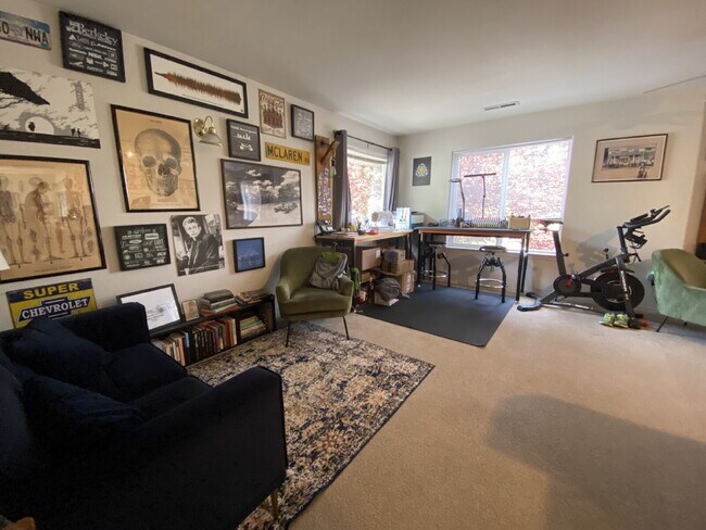 Building Photo - Quiet Corner Townhome | 2 Bed + 2 Bath | Spacious Bedrooms | Pet Friendly | W/D | $1,900/mo