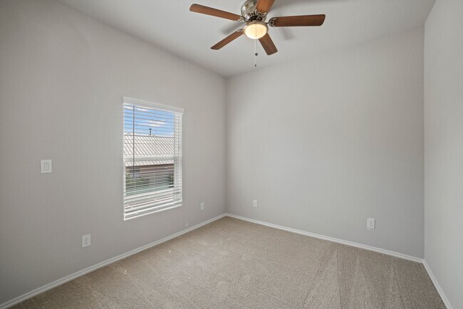 Building Photo - 7226 Briar Pl