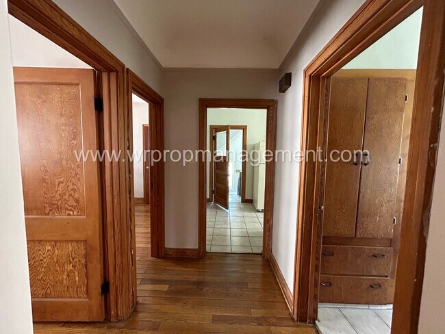 Building Photo - 4124 Vermaas Ave