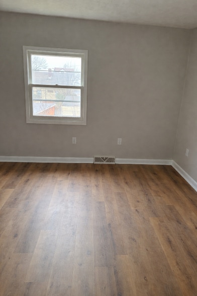 Building Photo - 4740 Burleigh Rd