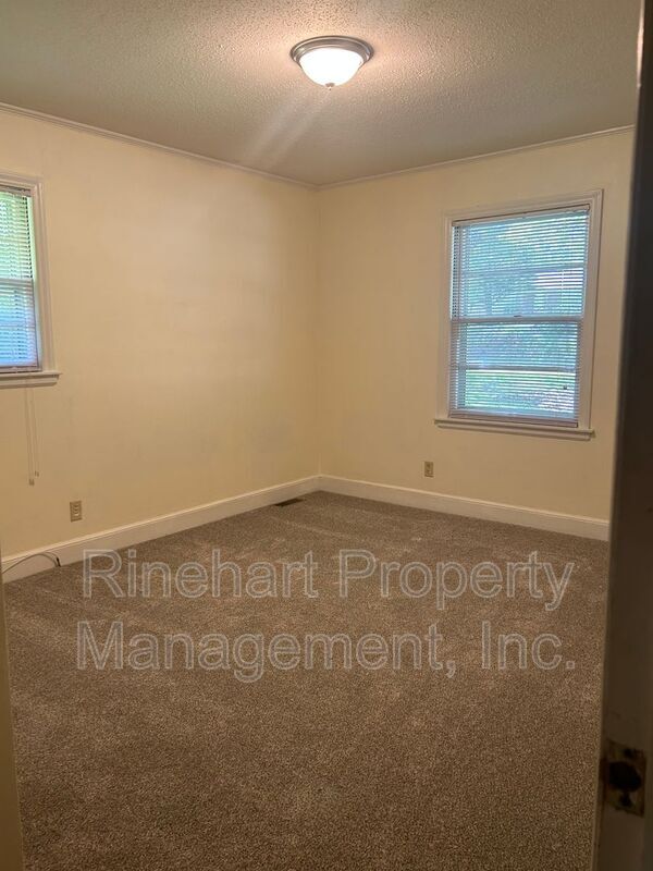 Building Photo - 1232 Melrose Dr