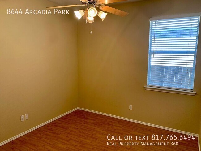 Building Photo - 8644 Arcadia Park Dr
