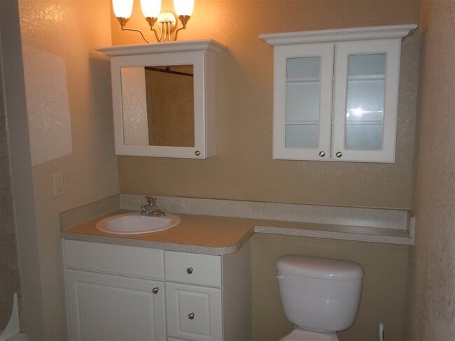 Building Photo - 130 Old Town Pkwy