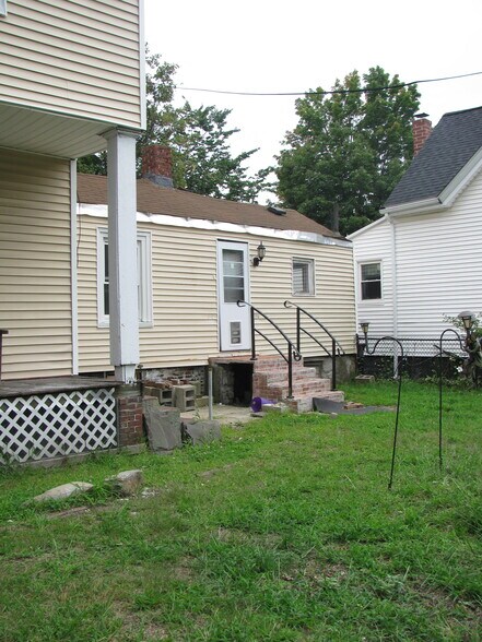 Building Photo - 2 Appian Way