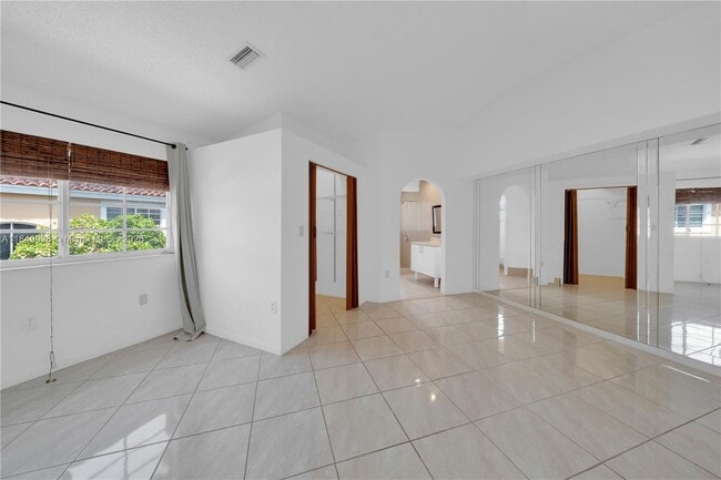 Building Photo - 14305 SW 57th Ln