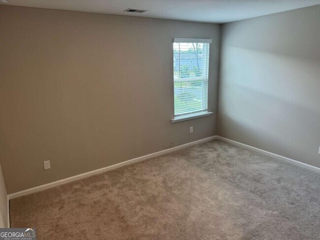 Building Photo - 312 Grey Falcon Ave