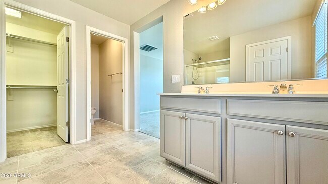 Building Photo - 1132 S Amulet