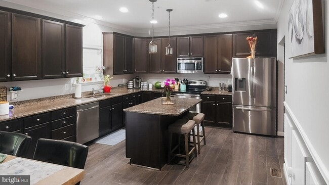 Building Photo - 20910 Pine Cone Pl