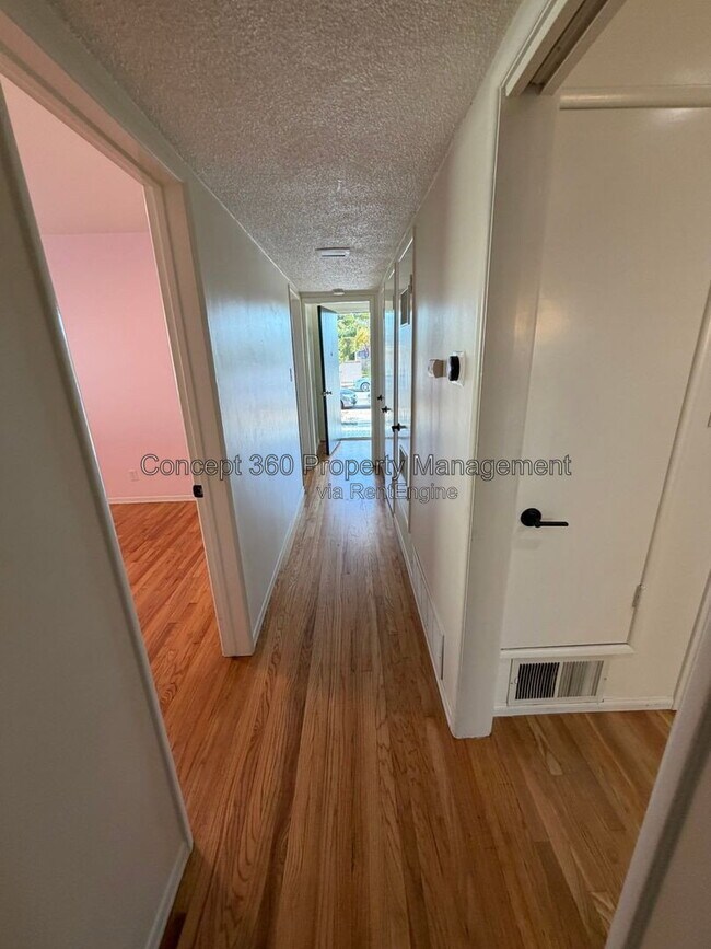 Building Photo - 3610 W 230th St
