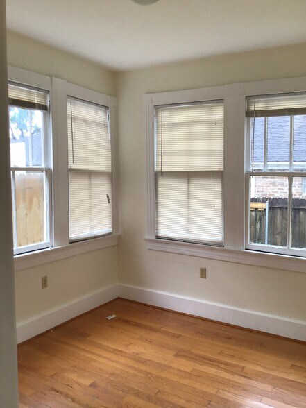 Bedroom - 5714 Willow St