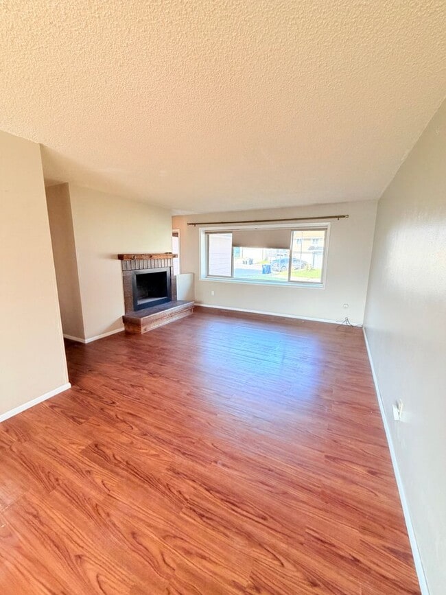 Building Photo - 433 Beaverhead Ct